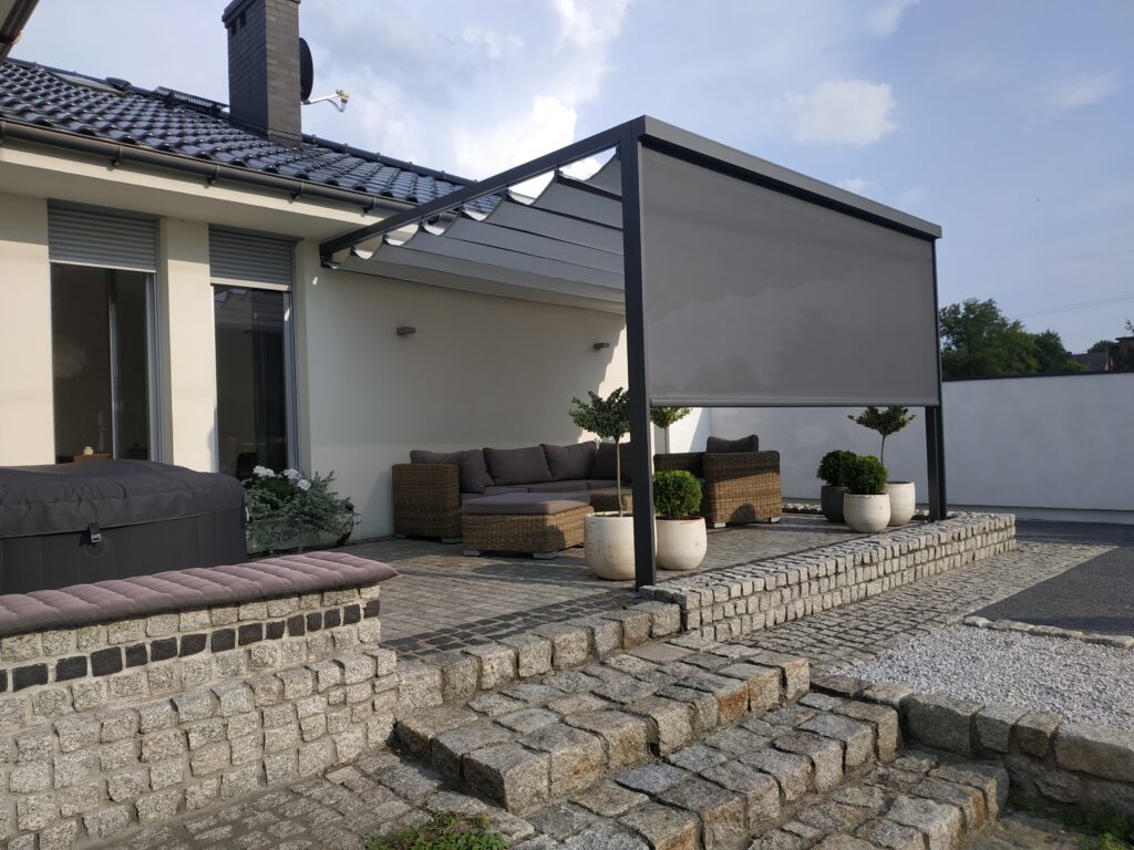 Pergola z roletą screen / refleksolom